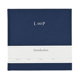 Personalisierbares Gästebuch in Dunkelblau von Semikolon