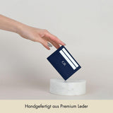 Lederkartenhalter aus blauem genarbtem Leder mit Gravur - blau | MERSOR